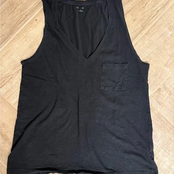 Madewell Black Tank - Picture 2 of 4